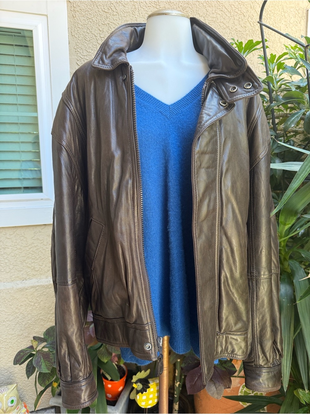 Vintage 90’s Andrew Marc Men's Dark Brown Leather Bomber Jacket with the Hood